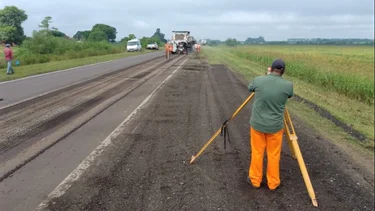 Continúan los trabajos sobre la Ruta Nacional 11 para mejorar la circulación y la seguridad